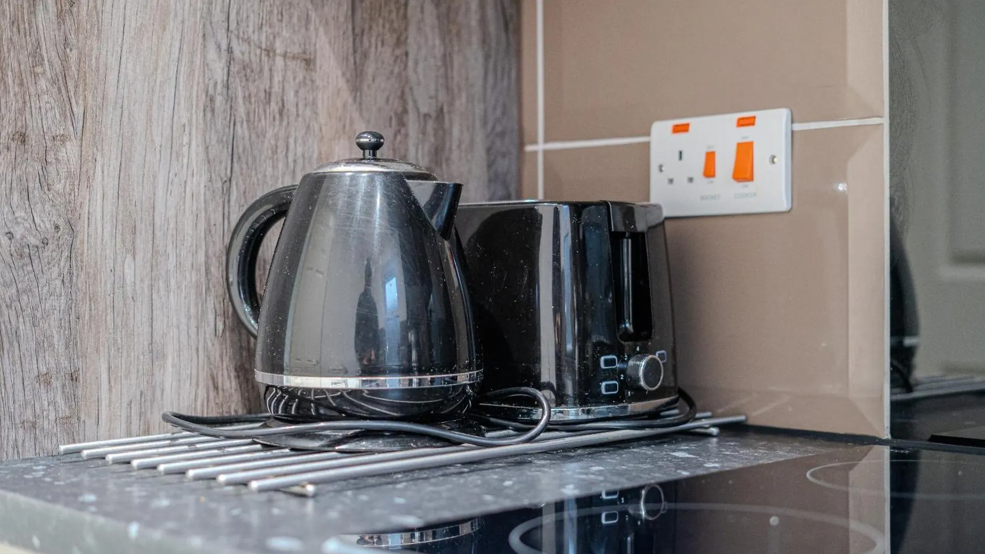 Ilford Luxury Apartments Hotel