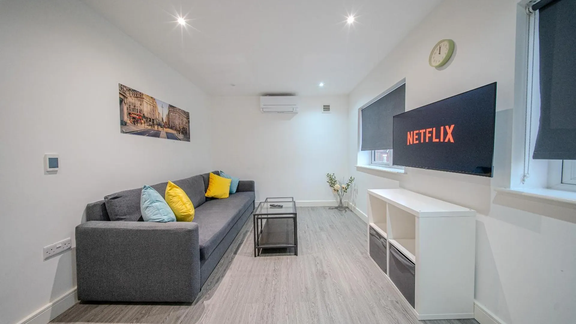 Ilford Luxury Apartments Hotel